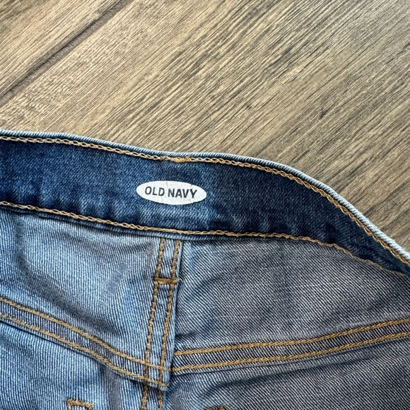 Old Navy Jean Shorts Size 2 - Picture 3 of 5